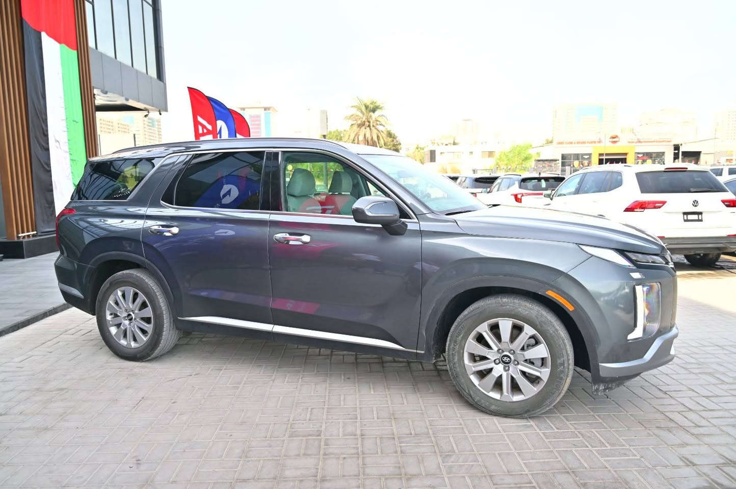 من رخصة مدير الكروب
هوانداي بلسايد 2025 وارد امريكي 
مواصفات السياره: انظمة قيادة الية 
شحن موبايل 
فور ويل 
علما السياره فول ماعدا الفتحة 
ضرر السياره:تبديل دعاميه فقط  ونص من البنيد 
مرقمه كامل رقم اربيل باسمي 
مكان السياره: بابل الشوملي 
الشراي يتصل خاص على هذا الرقم: *********** مستعجل على بيع  السياره سعره مناسب .
