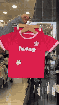 🪐تراك بناتي 📌 السعر: 57 ألف للدرزن (12 قطعة) 📏 القياسات: 1-2-3-4-5 سنة...