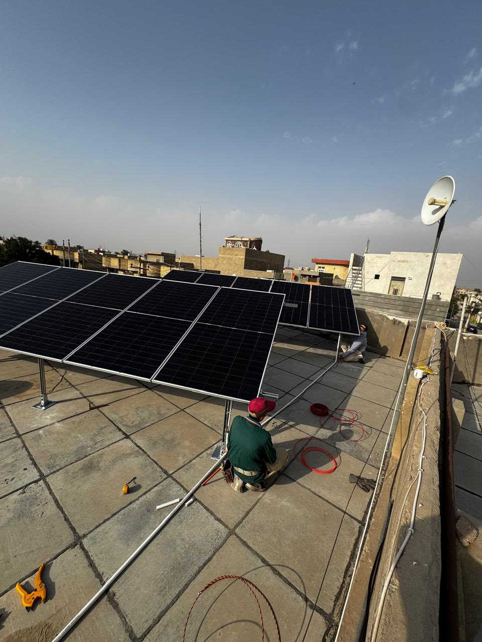 � جهّز نفسك لفصل الصيف… واشتري راحتك

⚡ منظومة أوتاركو 5.5 كيلوواط – IP65
تحمّل عالي وأداء ثابت بكل الظروف

🔋 بطارية 16 كيلوواط ساعة – IP65
✔️ 8000 دورة
✔️ خزن قوي وأمان طويل الأمد

☀️ ألواح أوتاركو 585 واط
عدد 10 ألواح
كفاءة عالية وإنتاج ممتاز للطاقة

لا تنتظر الحر والانقطاع…
خل راحتك مضمونة من هسه 💪

مكتب الطاقة المستدامة
تنفيذ هندسي وضمان حقيقي

📍 كوت – الخاچية – شارع 40
📞 *********** | ***********
