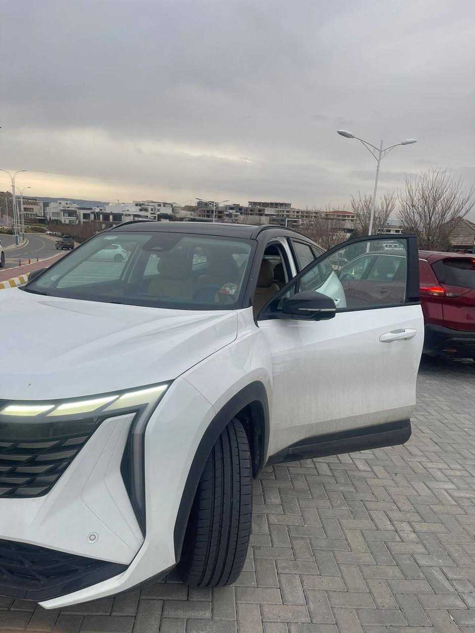 Geely 2025 starray
فول للاخير 
مكينة 20 تربو 
نضيفة %100
ماشية 10000كم قل زيرو
مرقم و جاهز 
مكان سليمانية 
سعر 215 
***********
