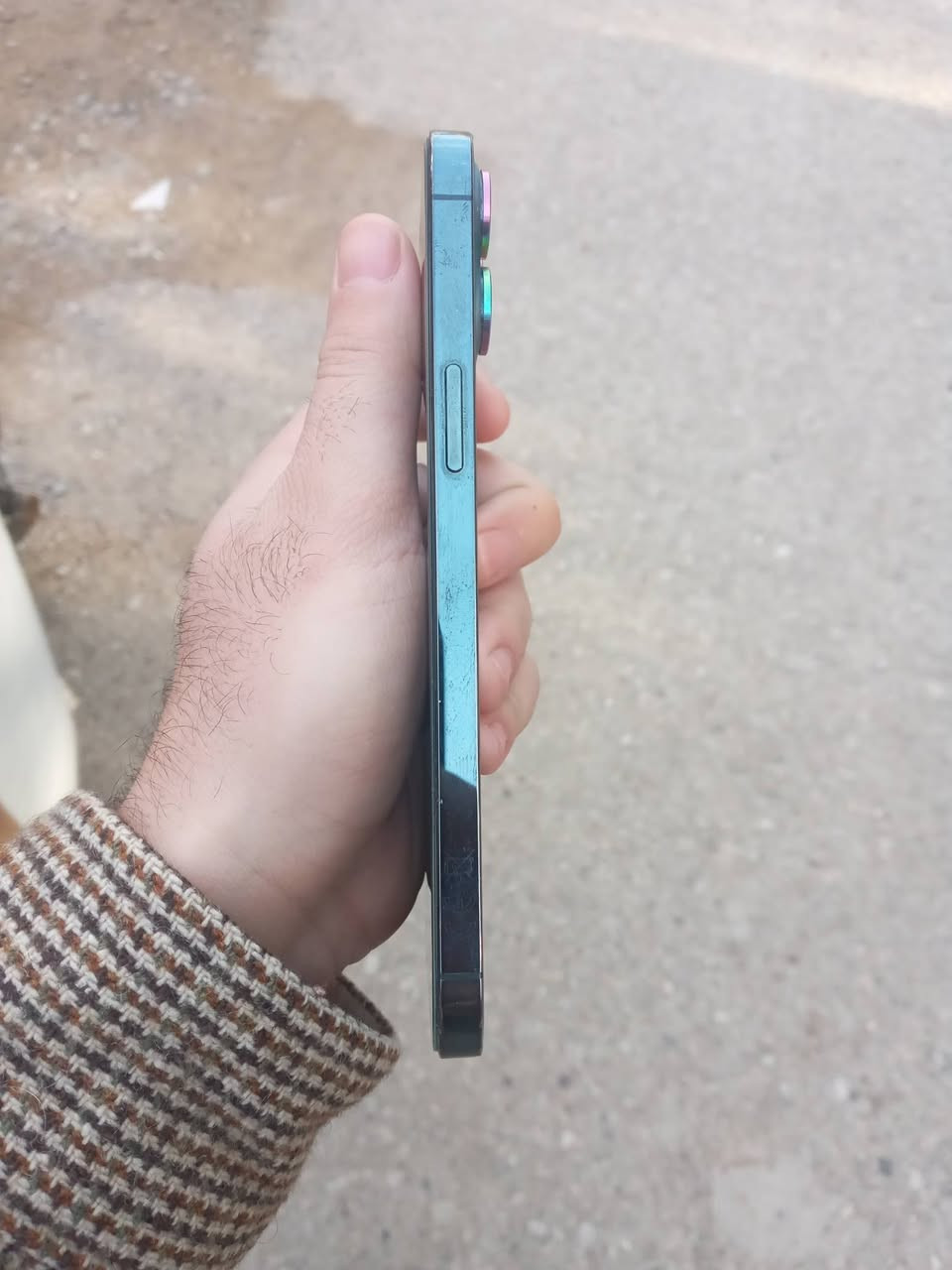 12برو ماكس 
٢٥٦ 
بطاريته ٨٥ 
الجهاز فقط مبدل شاشه اصليه فيس ايدي شغال 
الباقي مكفول الجهاز 
ماستر 
السعر /٣٨٥وبي مجال 
الهاتف/***********
مكان/غالبيه/هبهب
