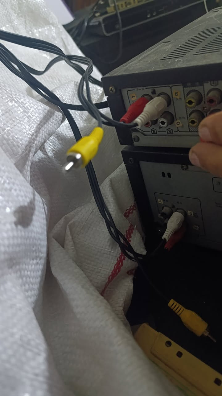 السلام عليكم من رخصة الاخ الادمن قطعتين مسجل دك وامبي فاير شغالات كلايزر شغال مسجل شغال شويه ترتيب تفاصيل بالفديو سعرهن 45 الف موجود خاص


**إذا كنت صاحب هذا الإعلان وتريد حذفه لأي سبب، رجاءا أرسل رسالة إلى الدعم الفني**