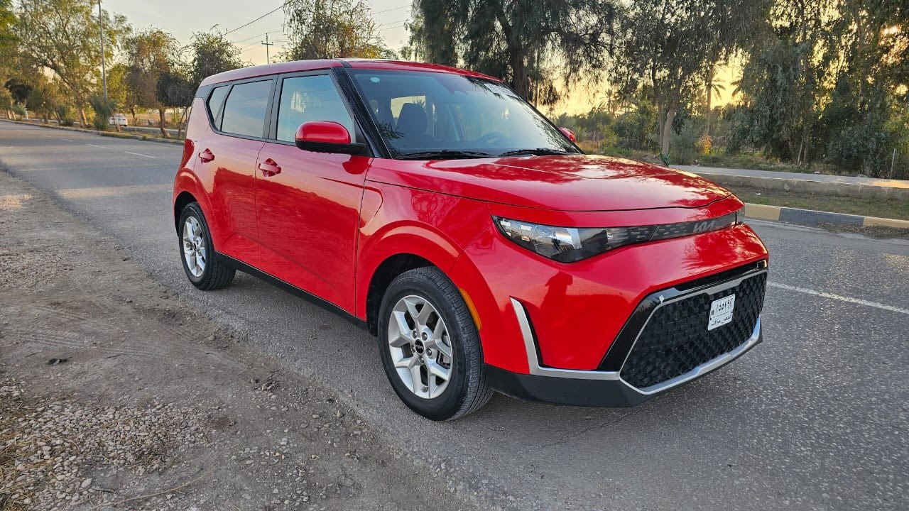 السلام عليكم 
صول موديل 2025 
مواصفاته :
شاشه حجم كبير 
رادرات اماميه +جانبيه 
حجم المكينه 2000 دوش  
عدادات  دجتل 
وضعيات قياده عدد3 
السياره بدون لوحات تسجل اي محافظه 
حادث السياره فقط بنيد مصبوغ 
سعر السياره 150 وبيه مجال
مكانه حله شارع 60 
للاستفسار ؛ ‭0770 468 7880‬
