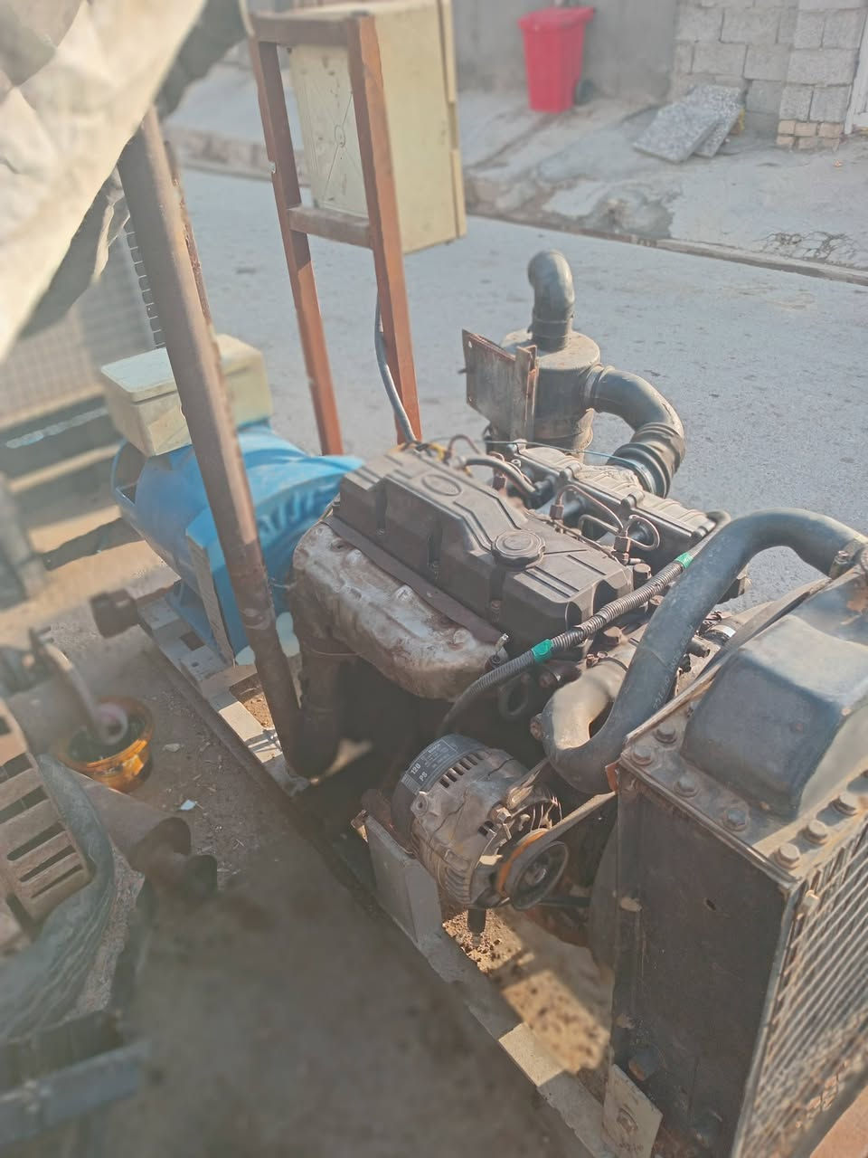مولد كيا للبيع السعر 13 ورقه مكينه جديده توليد 30 kv حجم المكينه 2701 عنوان المعامل الحسينيه ***********
