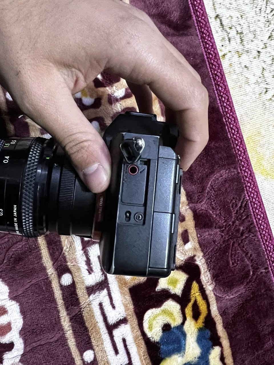 كامرة سوني a7 lll  مليون و200 
متواجد عله بس هاذة الرقم ***********
