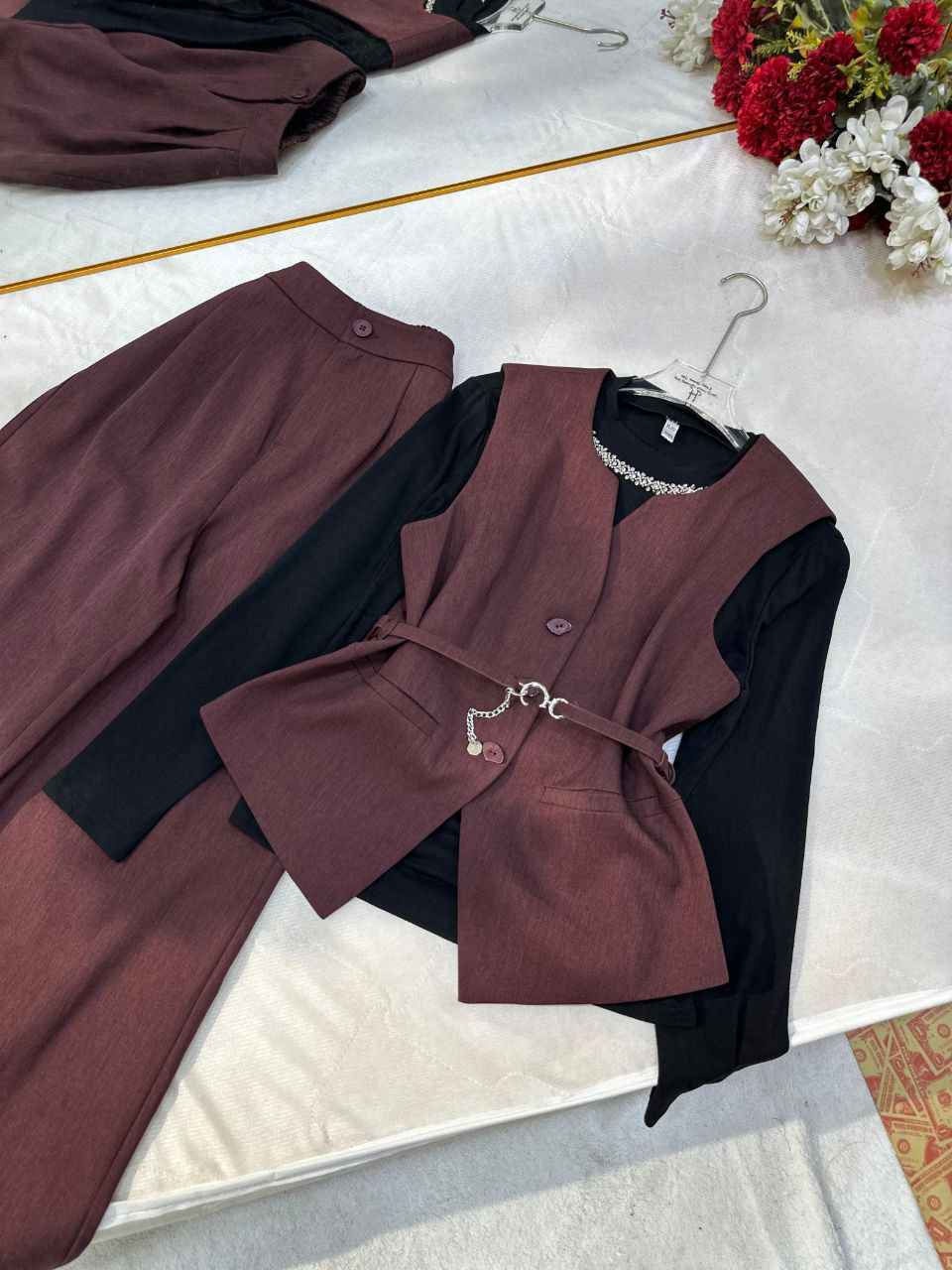 ووصل الجمال وترند الموسم😍❤️

طقم 3 قطع   خامة إيروبين إيطالي

قياسات  من 38 _ 46

سعر خاص 

مصطفى أربيل, العراق


**إذا كنت صاحب هذا الإعلان وتريد حذفه لأي سبب، رجاءا أرسل رسالة إلى الدعم الفني**