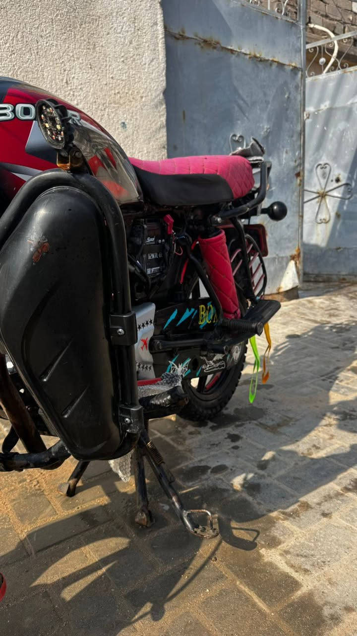 سلام عليكم شباب دراجة بوكسر رقم وا سنويةبسمي مديل 22 رقم*********** بصرة تنومة سعر خاص
