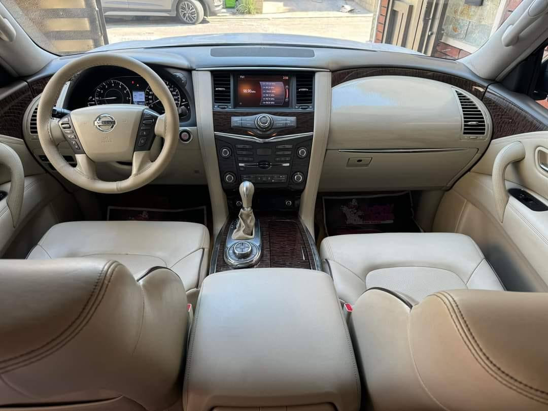 نيسان باترول LE
موديل /2011 
السعر/ 190$
وبيها مجال
مراوس اقصاد 
عداد المسافة /220 الف كم
شركة سرادار 
السيارة به جاملغ خلفي صبغ باقي السيارة مكفولة كفالة عامة
جديدة جدا وأحلى من الصور محرك وكير بشرط لا مفتوح ولا ملعوب بيه مكفول 
رقمها اربيل مشروع وطني باسمي تحويل مباشر 
مواصفات / (فتحة , ثلاجة، خمس كاميرات ، رادار امام ، توقف ذاتي , جلد ، كشنات تدفئة وتبريد , صندوق كهربائي، فور ويل وضعيات قيادة ، كشنات وستيرن كهربائى وخزن، سيدى جنجير سيدي خزن ، شاشات DVD , عدات شركة , 7 راكب، تبريد مركزي، بعد هواى مواصفات)
*********** واتساب
