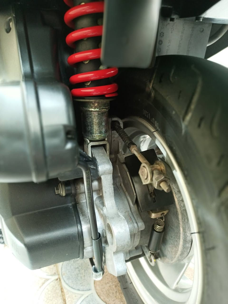 السلام عليكم كامكو V2 موديل 2018 فحل مكينة 150 چويتر مكفولة كفالة عامة كلشي بيها شغال ماشية 10 الاف فقط السعر 1300 وبيها مجال مكاني رفاعي.


**إذا كنت صاحب هذا الإعلان وتريد حذفه لأي سبب، رجاءا أرسل رسالة إلى الدعم الفني**