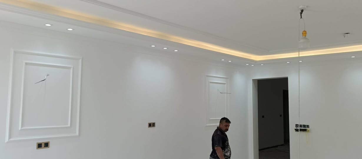 سلام عليكم عمل كافة انواع الديكور الخارجي والداخلي
جبس سحبات 
بديل الخشب بديل الرخام شيبورد 
سقوف ثانوية تغليف اشرطة جدارية 
صبغ داخلي وخارجي الاستفسار الاتصال ع الرقم واتساب ***********
