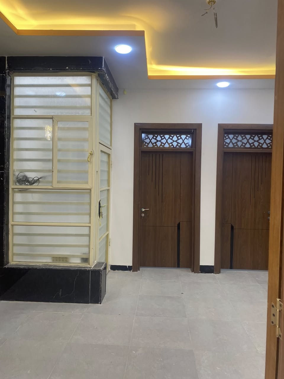 ⸻

📢 إعلان مهم – بناء الدور بالأقساط 🏗️

نعلن عن توفر خدمة بناء الدور السكنية بالأقساط
بأيدي كوادر هندسية وفنية مختصة، وباستخدام مواد بناء ذات جودة عالية.

🔹 المميزات:
 • بناء كامل (أساس، هيكل، تشطيبات حسب الاتفاق)
 • أقساط مريحة ومرنة
 • التزام بالمواصفات الهندسية
 • دقة بالمواعيد وجودة بالعمل
 • إمكانية التنفيذ حسب المخططات أو التصميم المطلوب

🔹 الشروط:
 • دفعة أولى متفق عليها
 • تقسيط باقي المبلغ على مراحل البناء

📞 للاستفسار والتواصل:
[رقم ***********]

📍 العمل داخل [النجف الأشرف / الضواحي ]

بناء مضمون… وجودة تستحق الثق
