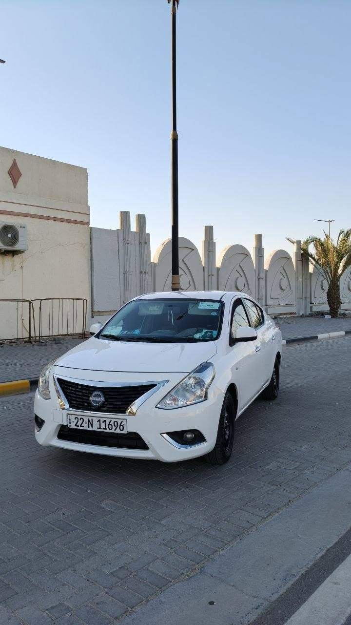 السلام عليكم للبيع نيسان صني هندي بليته الزركه 2024 كفاله ماشيه 23 الف سياره جديده ستخدام شخصي بسم شركه تريد تحويل وكاله حاضر  مكاني البصره حي الزيتون للستفسار ***********
