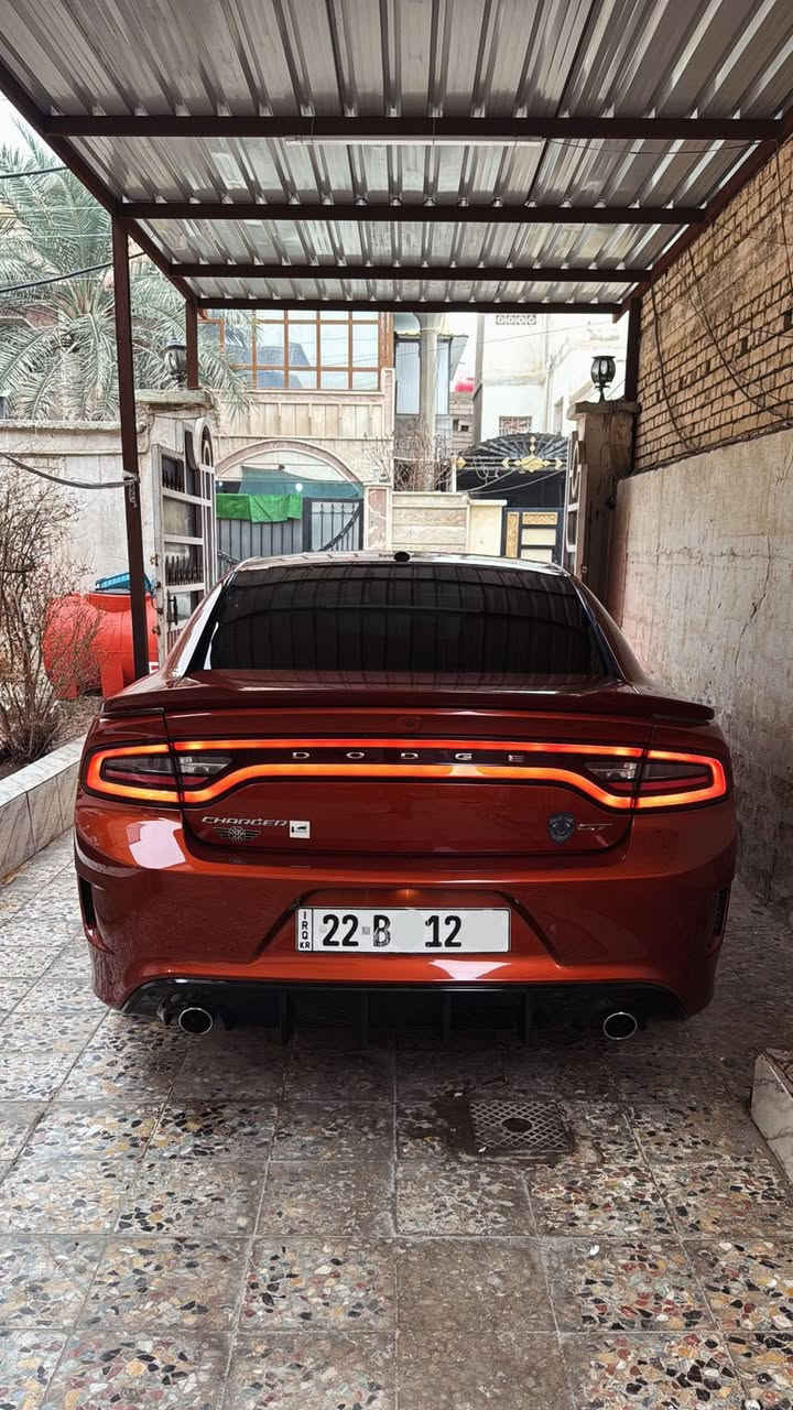 السلام عليكم ..
جارجر GT مديل 2021 خليجي وكاله 

هارلم كفاله عامه لون مميز مشمشي 

السياره جديده مال بيت سفر مارايحين 

بيها بس بالداخل ماشيـه 54 تخم تايرات جدد رقم أربيل .

ملاحظه ( السياره بيه فقط مكانين بارد )

السعر 285 وبيها مجال قليل للشراي .

للإستفسار *********** .
