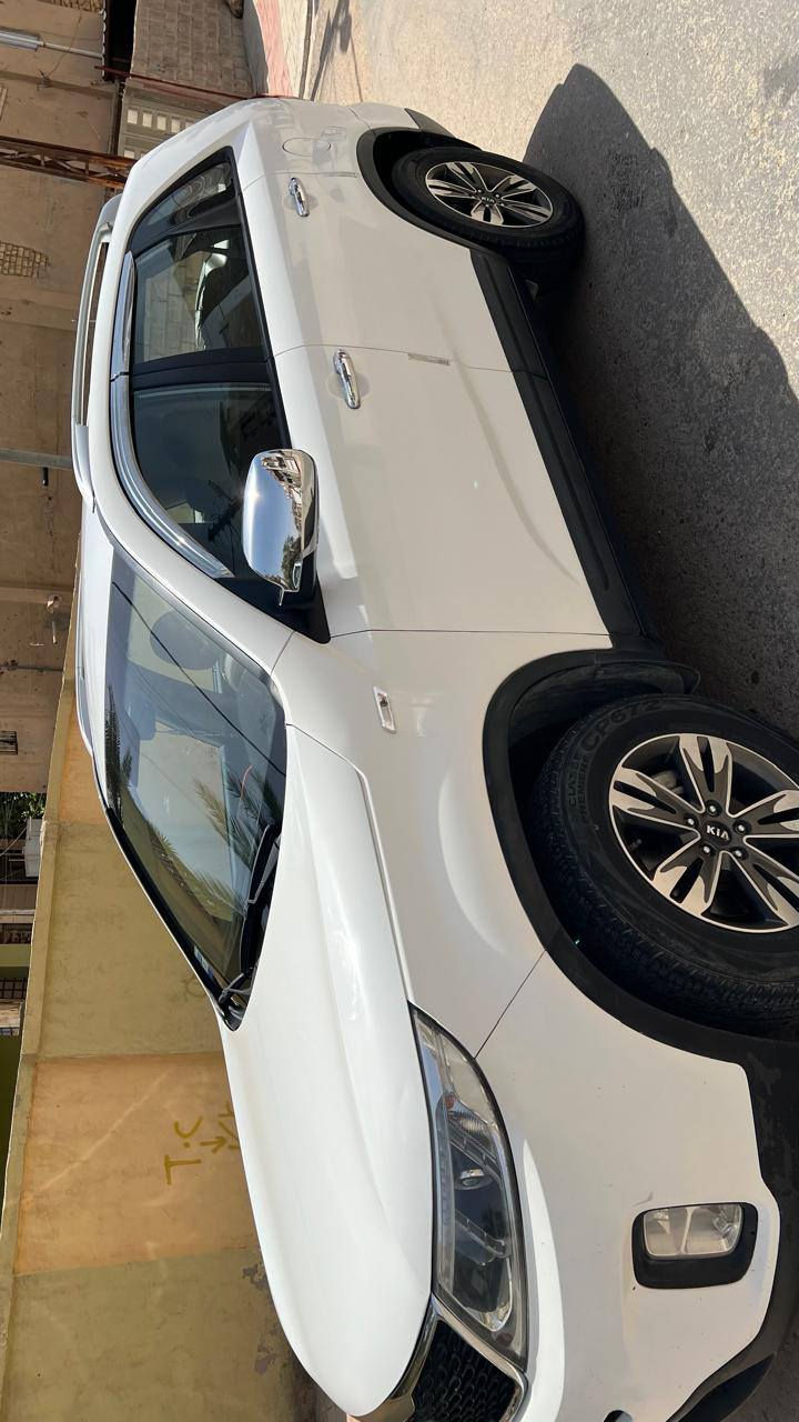 سورنتو ٢٠١٤ رقم بغداد خليجي ٦ سلندر ٧ راكب سونار مرفق بالمنشور السعر ١٥٥ بيها مجال مكان سيارة رمادي ***********
