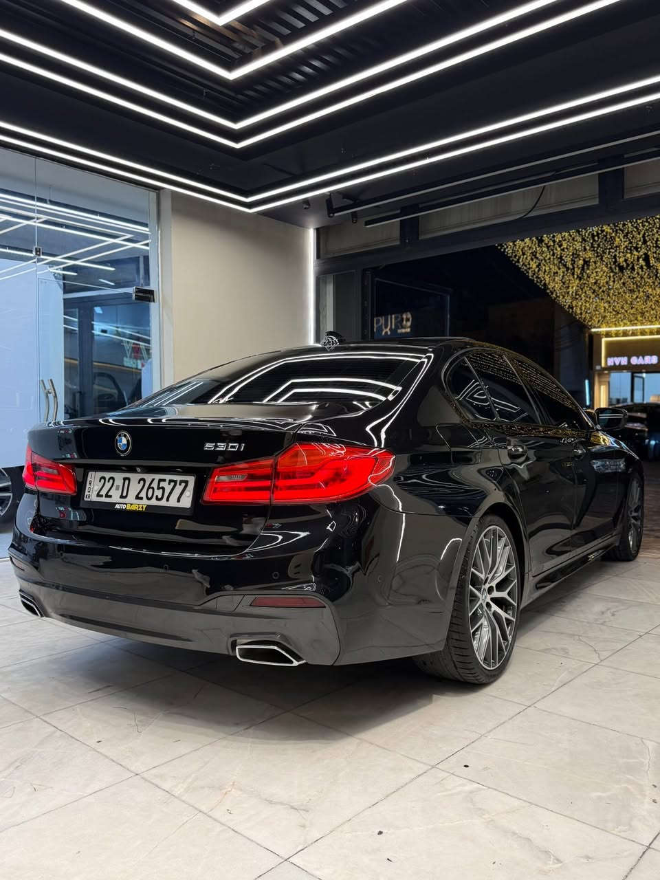 BMW 530i 2018 INDIVIDUAL M PACKAGE
كفالة عامة وارد خليجي
BLACK اللون: اسود
الممشى: 86 km
فول مواصفات ١/١++
Special Order Black Edition
بصمة 
فتحة سقف (سلايد)
كراسي جلد أصلي مشمشي
كراسي كهرباء (أمامي) فئة Series 7
SMART MEMORY كراسي
SPORT كراسي رياضية
مقود كهربائي 
نظام التحدث مع المركبة 
شاشة أمامية كبيرة TOUCH
ماوس تحكم
شاشات خلفية أصلية مع ريمونت
4 كامرات ذكية
كامرات 360
Head Up Display
هاندبريك كهربائي
AUTO HOLD
وضعيات قيادة متعددة
(Eco / Comfort / Sport)
ناقل حركة أوتوماتيك + عادي •
كير 8 سرعات
AUTO START
مانع انزلاق
نظام تحديد المسار
كروز كنترول
نظام تحديد السرعة القصوى

SMART ADAPTIVE زنون 
أوتو عالي
بك لايت 3D
بك لايت ضبابي
M POWER 20 ويل قياس
M POWER فجوج بريك

فتح صندوق كهربائي (حساس القدم) 
حساسات أمامي + خلفي 
حساس مطر
BLIND SPOT!
WIRELESS CARPLAY E
Bluetooth / USB / iPod / CD
السعر 29500$ يعني 295 ورقه

للاستفسار ***********
