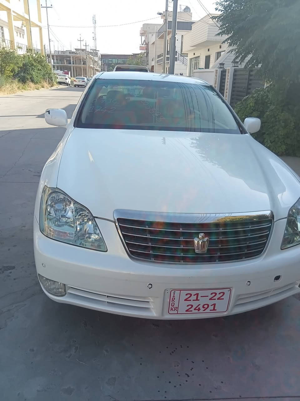 شاهینە 2005بڕاوە سێ  دووگمە 82هه زار ڕۆشتووە کامل مە سرف کراوە  سعری 49گە ڵ مە عە مل 182بێ دوکە ڵ ***********
