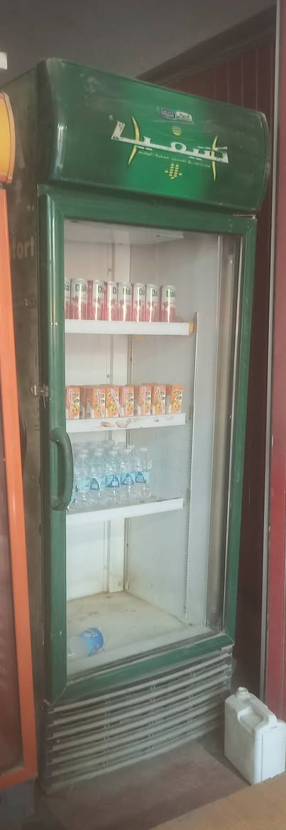 السلام عليكم عارضات للبيع السعر اخو البلاش ***********
