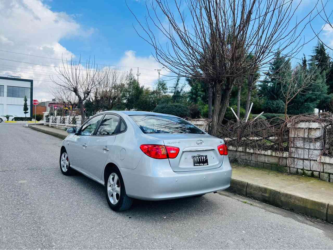 هۆندا 2009
نرخی خواربازاڕ
سەیارەکە نمونەیە لەجوانی 
مەکینە  بجوکی دکشن بەرز
گێرومەکینەبە شەرت
بێ دەعم ولێدراو
بێ ساردو شوخت
***********
***********
شوێن: قەلادزێ بشدار, السليمانية
