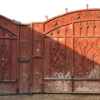 باب للبيع - السعر ٨٠ وبي مجال شي قليل   رقم الهاتف : 07701883844