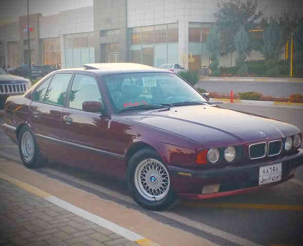 تم البيع. مباع.

سعر السيارة 62 ورقة

بي ام 525 موديل 1993 ديجيتال فانوس 
عام صبغ جمالية بدون ضربة بدون معجون
 تبريد ثلج كير توماتيك سيارة جاهزة
  شرط تحويل وكالة سيارة جاهزة 
 مكان السيارة محافظة السليمانية 
سيارة فول مواصفات 
*********** 
***********
