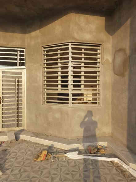 معمل القبله لكافة اعمال حداده بيبان شبابيك محجرات سقايف تغليف واجهات بالكيبون مكاني البصره( القبله ) ***********
