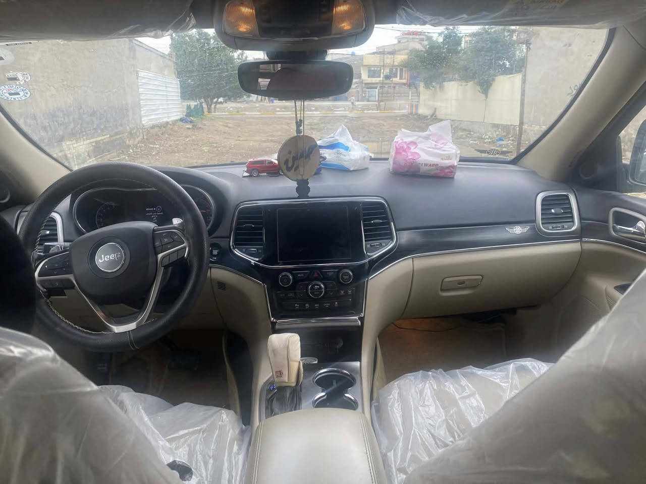 جيب كراند شيروكي  ليمتدد 2020 رقم ارييل السعر 275 للاتصال ***********
