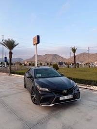 كامري SE بلس • ٢٠٢١ • ٧٠٠٠٠ كم