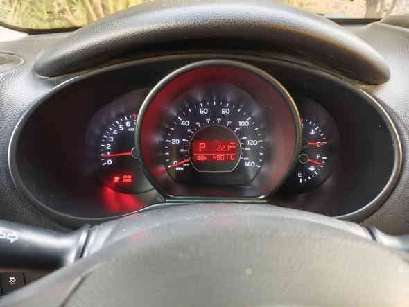 كيا صول 2016 امريكي رقم بغداد شاشة وتحكمات واتو محرك 2000 gdi ماشية 48 الف حقيقي السياره جديده وعلى ايدي حادث جاملغ وباب السايق موضح بالصور السعر 122 رقم ***********
