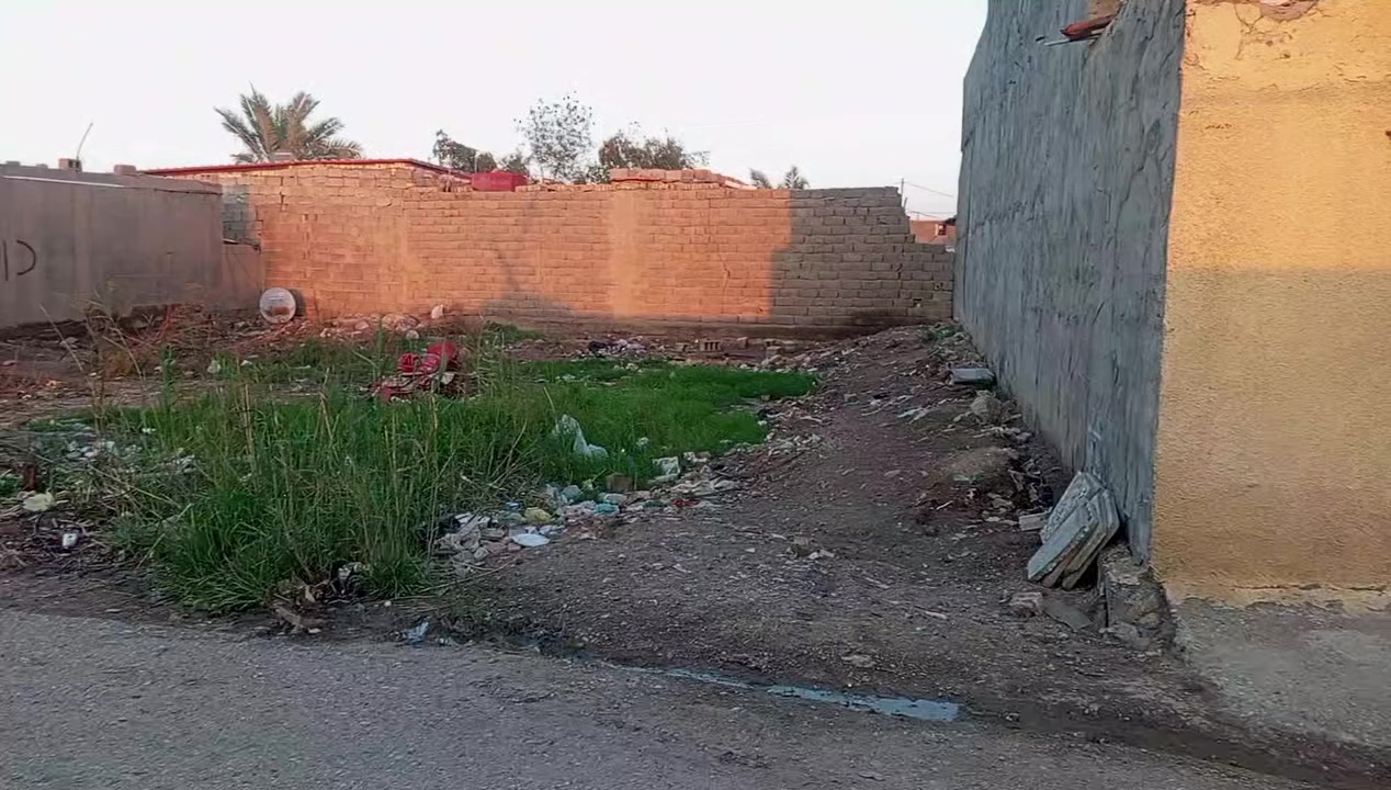 السلام عليكم ورحمه الله وبركاته قطعه ارض مساحه 300
طابور زراعي إقرار محكمة 
جسر ديالى الجديد منطقة الكرغوليه 
شارع عكيل قرب ابو عمار العزاوي 
شارع مولدة ابو نور السوداني 
السعر 38
للاستفسار الاتصال
***********
