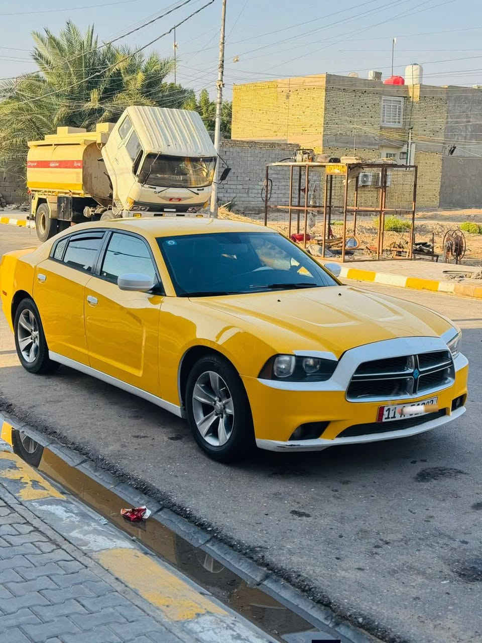 جاجر موديل 2014 كفاله فقط من العيب. الشرعي
 حادثه بمريكا جاملغ الخلفي فقط على كد اشبر ي البك لايت 
سنويه لل 28 تنتهي كير مكينه تبريد جهازه سياره خير من الله 
رقم بغداد مداور ثاني يوم السعر 138 وبيه مجال بسيط 
مكان الناصريه 
***********
