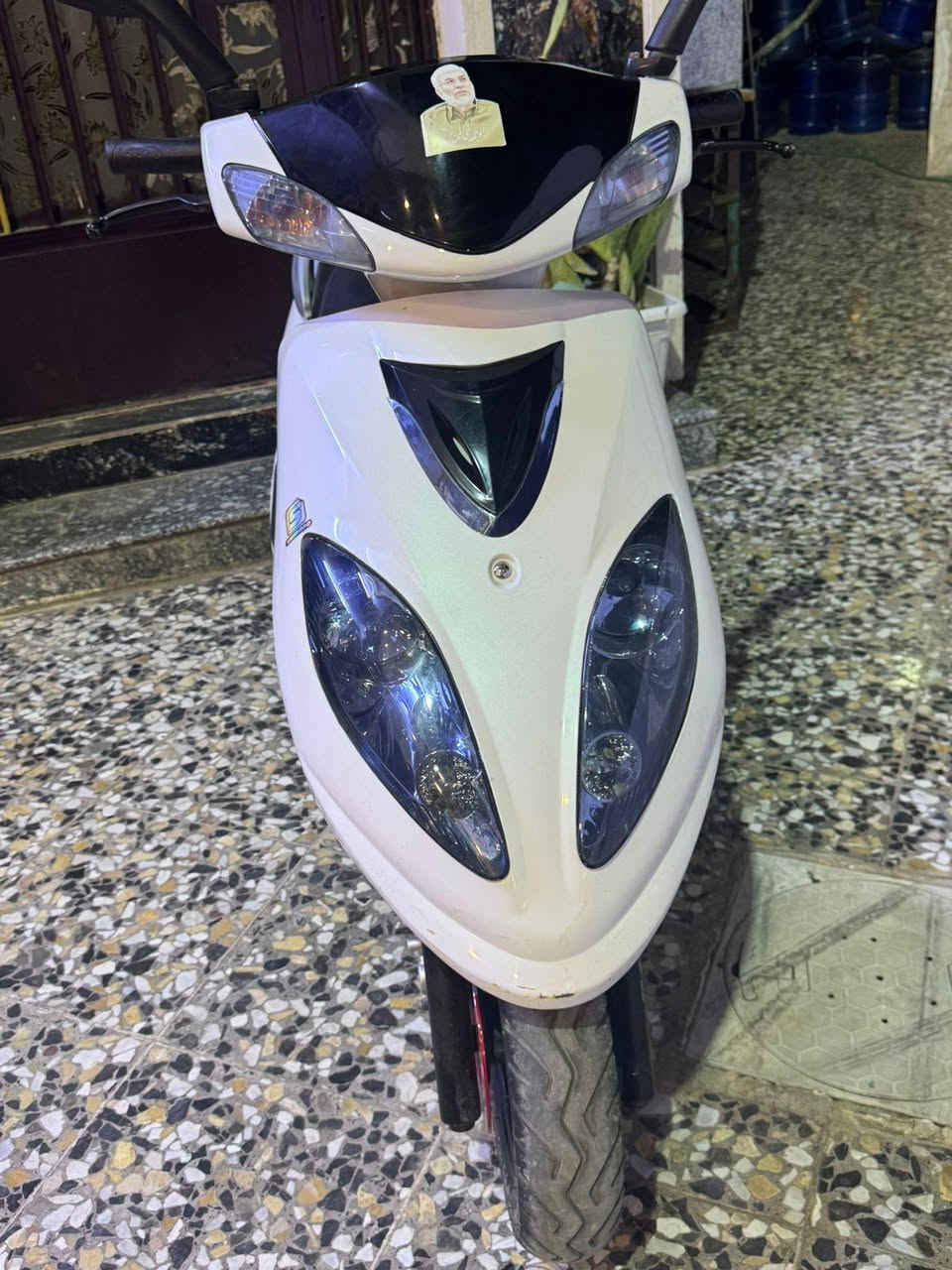 سلام عليكم كراوس دراج سيام سعر 600الف وبيها مجال للاستفسار ع هذا الرقم***********
