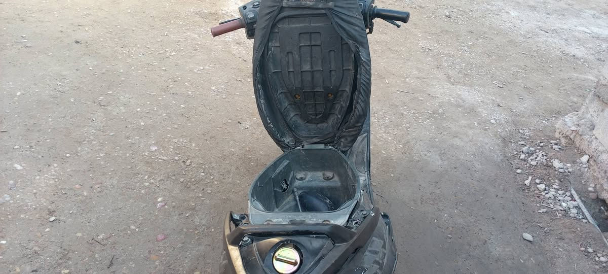 دراجه 140 نظيفه سلف هندر اشاير لايت كفرات كامله تايرات سعر 250 بيه مجال مكان بياع شرطه الخامسه 
*********** واتساب ***********
