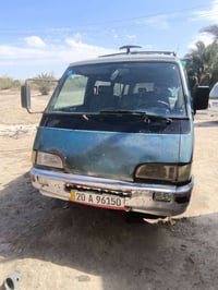 كيا اسيآ جاهزه من كلشي رقم الهاتف07763951357