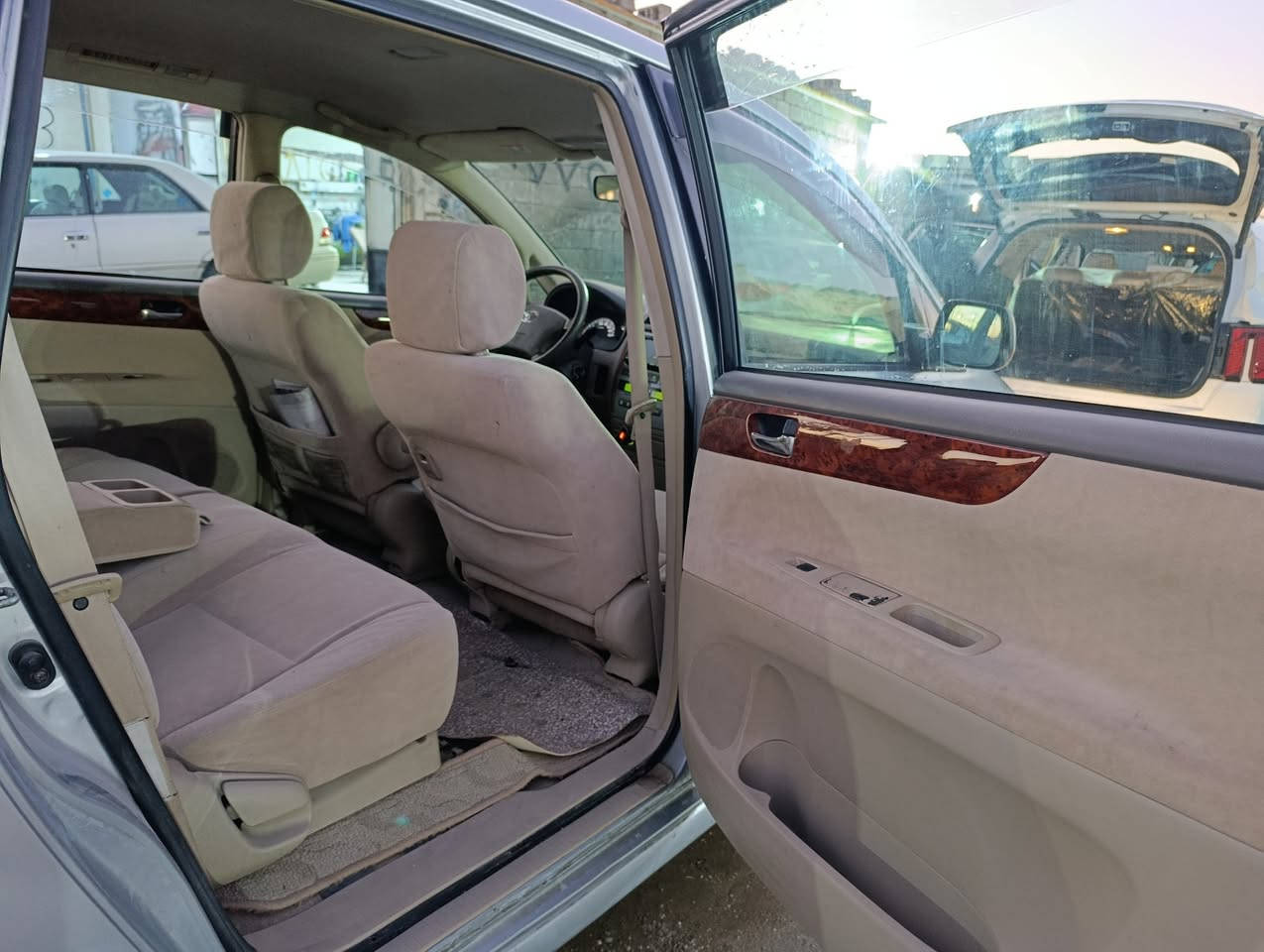 السلام عليكم..
ابصم للبيع كفاله عامه عدا صبغ قماره فقط اثر جراد السعر 124 وبيها مجال قليل  موديل 2012 شاصي 17 رقم انكليزي بصره تحويل ملكيه مباشر اصل تو ويل للاستفسار ***********
