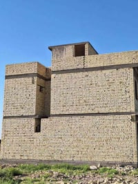 هيكل للبيع / مقاطعة 2/10 … رقم القطعة ( 9953 ) المساحة 50 متر / ركن دا...