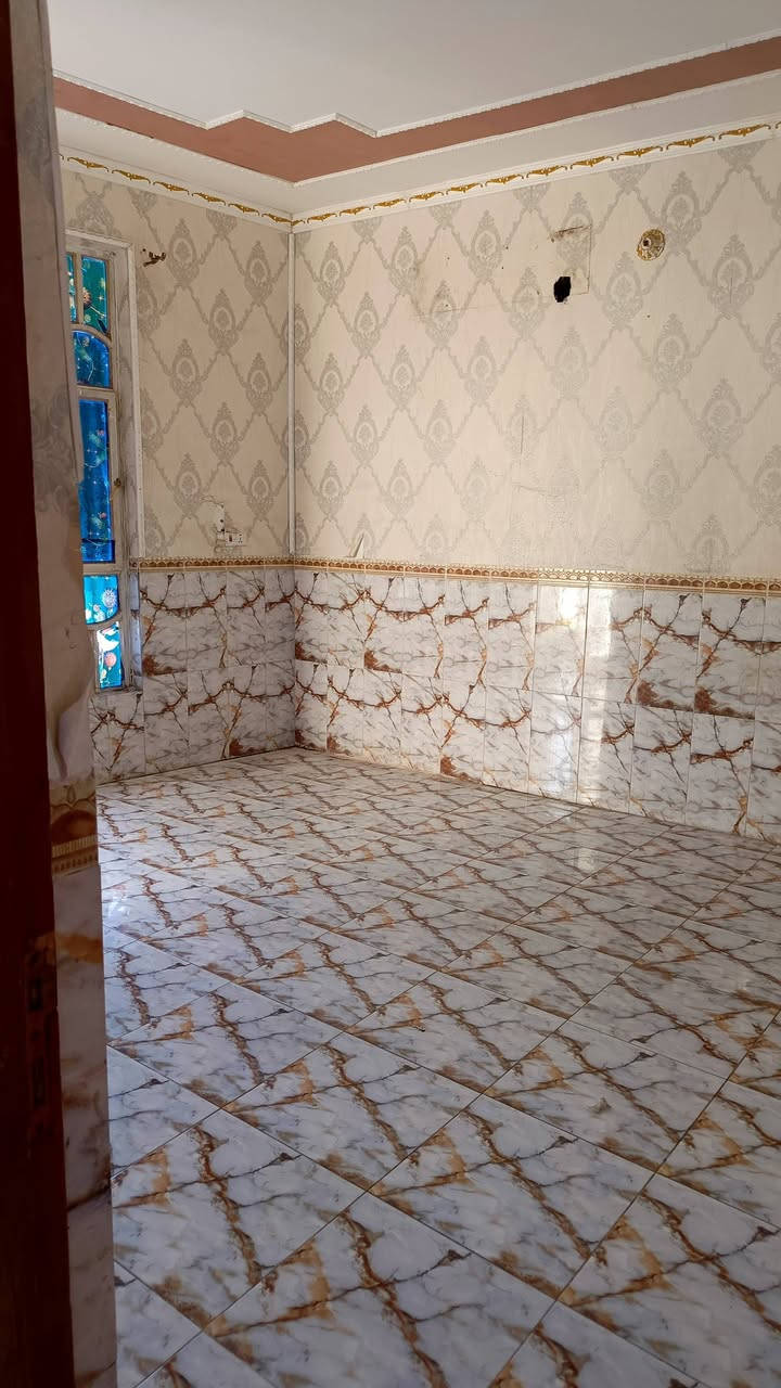 دار  للايــــــــ🏠ـــــــــجار

🌎 الموقع  حي الامين الاول 

يتكون  من غرفه  وصاله واستقبال  ومطبخ وصحيات 
🌎
سعر الايجار//275 مع ماء وكهرباء 

اكثر ستفسار مراجعه مكتب الدناني 

       وتساب ***********☎️
