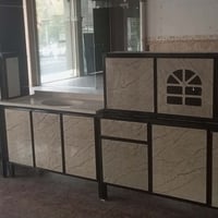 كاونتر • نظيف • الرمادي شارع عشرين