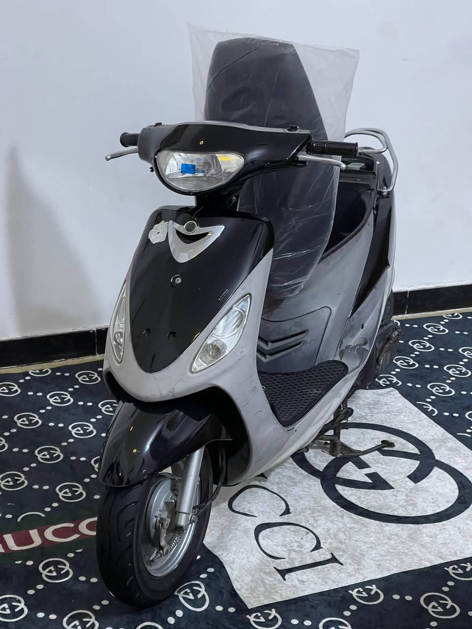 السلام عليكم
للبيع ماكس منغولي اسود رمبة الدراجة 
شرط مامفتوح برغي بيهاا مكفولة 
العنوان الديوانية مركز 
للأستفسار ***********
