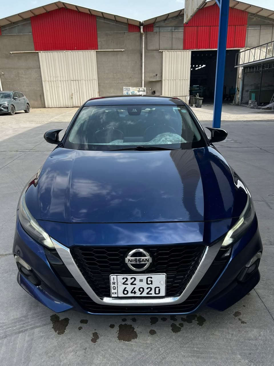 للبيع نيسان التيما موديل 2020 
ماشية 138000
رقم اربيل الجديد 
موصفات sr
حجم المحرك 2500cc
الاسطوانات 4 سيلندر
بلد الاستيراد وارد امريكي 
مادة المقاعد شامواه/جلد

كاميرا خلفية التحكم ع المنحدرات
مستشعر وقوف تدفئة المقاعد بصمة 
مثبت السرعة مرايا جانبية كهربائية شاشة
مراقبة النقطة العمياء نظام المفتاح الذكي 
مقاعد كهربائية 8 وسائد هوائية 
مصابيح زينون الامامية مانع انزلاق 
تدفئة مقود القيادة ابل كاربلي 
تشغيل عن بعد Abs رادار شاحن لاسلكي نظام مانع السرقة الضوء العالي التلقائي حساسات ضغط الاطارات نظام تنبية السائق  

السعر 115$ 
رقم الهاتف : ***********
العنوان اربيل قرب  مجدي مول
