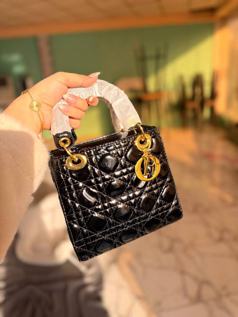 حقيبه ديور كوالتي عالي سعر ١٥ توصيل جميع محافظات العراق


**إذا كنت صاحب هذا الإعلان وتريد حذفه لأي سبب، رجاءا أرسل رسالة إلى الدعم الفني**