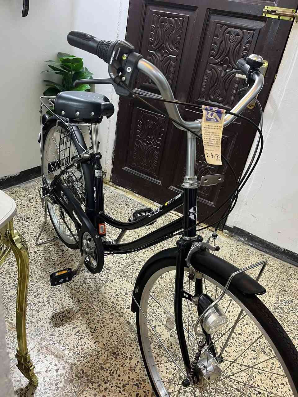 سلام عليكم باسكل 🚲بناتي ياباني🚲 للبيع لباسكل جديد اي نقص مابي تايرات جدد بريكات جدد كير 6نمره شغال وكلوب حساس امامي شغال مال حاويه حجم ٢٦ مصار هواي من اشتريته سعره 125الف دينار مكاني بغداد حي الاعلام للتواصل اتصل ***********
