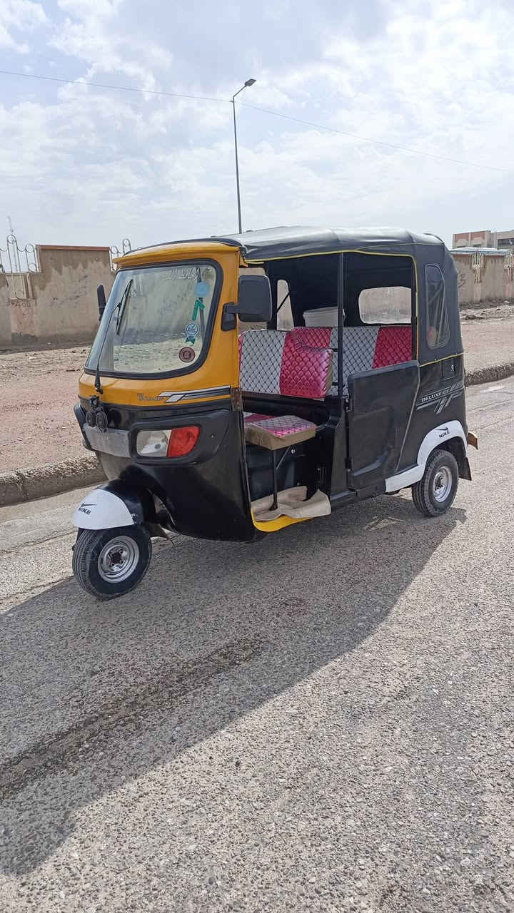 السلام عليكم للبيع تكتك تي في اس رقم وسنويه  شرط لتحويل مديل 2021/6مكفوله مكان بصره رقم لهاتف *********** لسعر 6500وبيه مجال قليل
