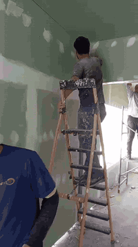 جوتن. الأول. في. الاصباغ. للتواصل. ***********
