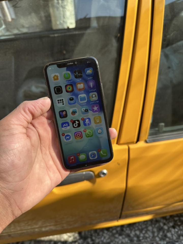 سلام عليكم ايفون ١١ برو جهاز كلش نضيف فقط مستبدل شاشة احسن نوعية وبطارية ذاكرة ٢٥٦ جهاز كلش نضيف وكلة شغال سعر ٢١٥ وبي مجال بصيط مكاني بغداد الامين ***********
