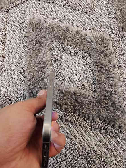 سلام عليكم ايفون 15برو 
ذاكره 256
بطاريه 88
جهاز كلش نضيف100% وشخط مابي 
 كلشي شغال تجي تفحص 
سعر 950وبي مجال 
مكاني بغداد حي جهاد
واتس اب ***********
