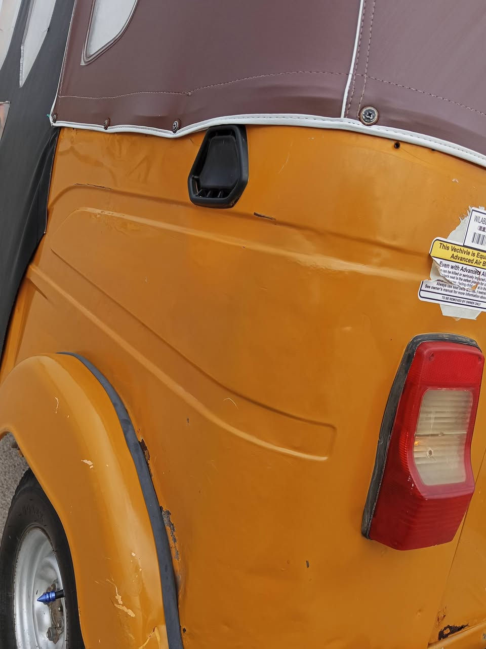 سلام عليكم عندي تكتوك موديل واحد وعشرون تكتك جازه الشارع تحويل ثاني وم سعر سبعه ونص وبيها  مجال مكاني بقداد  ابو قريب حصوه رقم ***********
متواجد الوستاب  مرقمه سنويه
