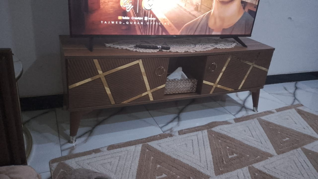 السلام عليكم عندي هاي الأغراض للبيع
الفاترينه ب٣٥ 
ميز شاشه ب٥٠ 
وبيهم مجال وتوصيل ماعندي ومن بغداد. 🤍


**إذا كنت صاحب هذا الإعلان وتريد حذفه لأي سبب، رجاءا أرسل رسالة إلى الدعم الفني**