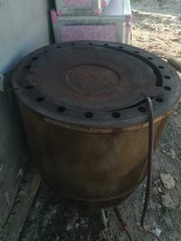 تنور نظيف من هذا النوعيه الزينه سعر ب 40 وبي مجال هذا رقمي 07829766351