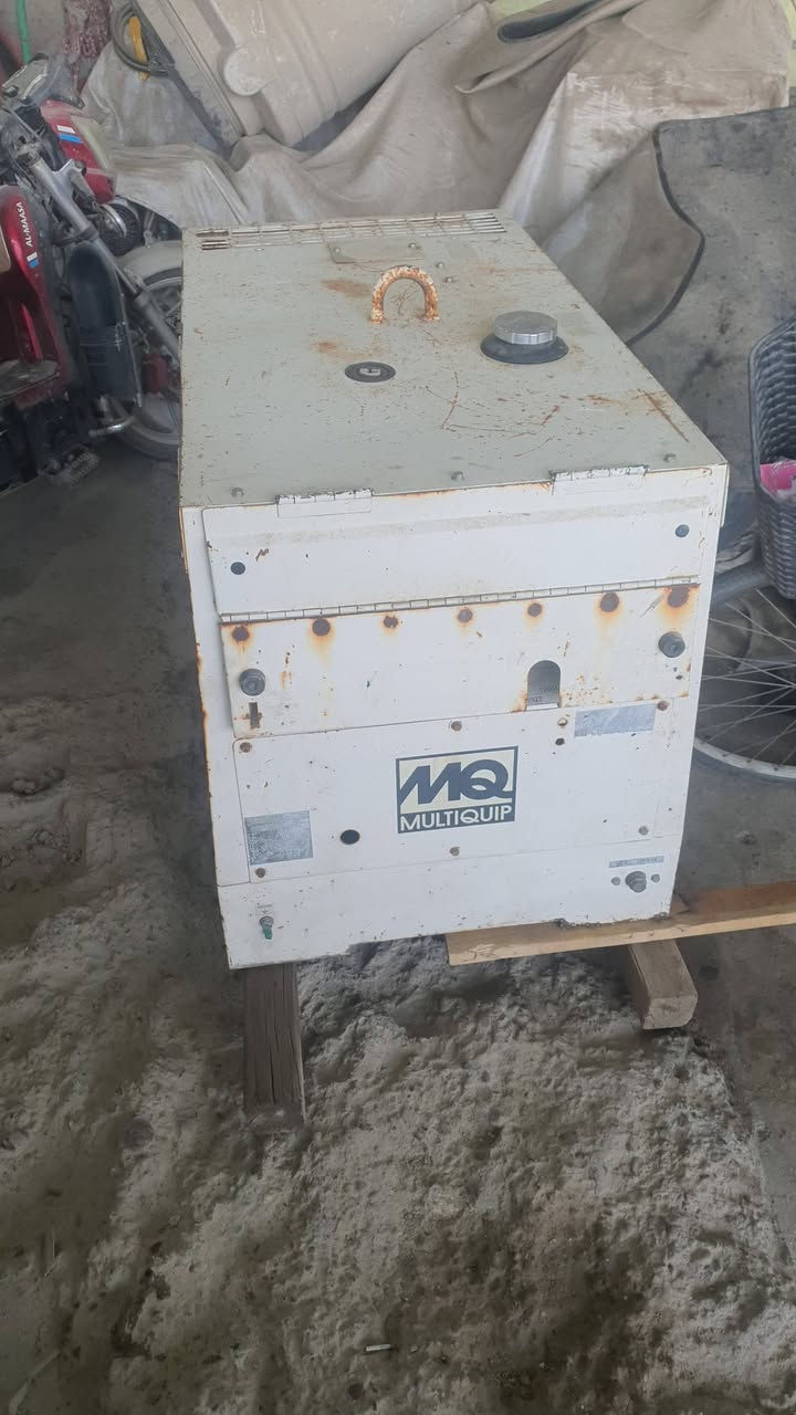 السلام عليكم
مولد كابوته 2 بستم 
25 امبير لاتبخير ولاتنقيص ملاحضه كلشي ماعرف بيهن تعال افحص كهرباء وشغل وشيلها للاستفسار ***********
