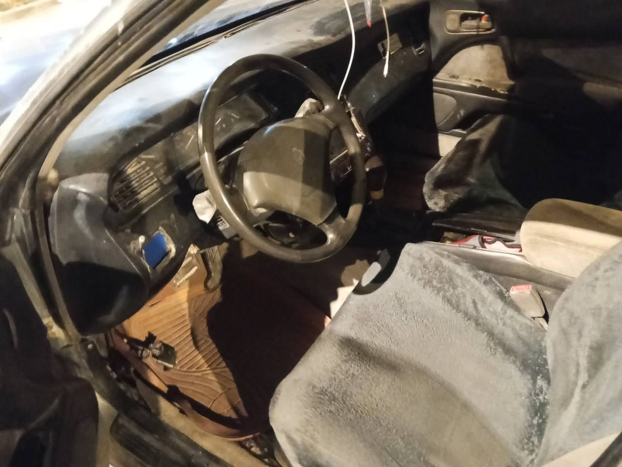 السلام عليكم بطه متصل رقم انبارتحويل سنويه صاقطه 20مكينه فيفي تي كيرشرط حداديه ظعيفه كفاله كصه ونقل ظربه مصبوغه عام جماليه تخم تاير موديل 1992للبيع او مروس حسب القناعه السعر 48بيه مجال مكاني كربلاء ***********
